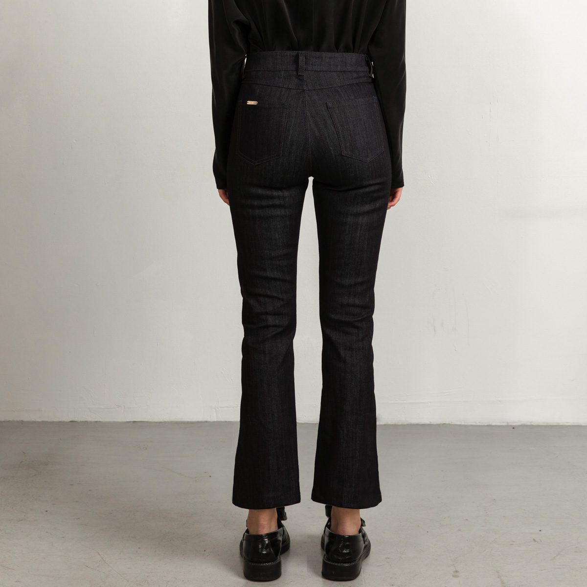 FLared blue blue st back cropped 1